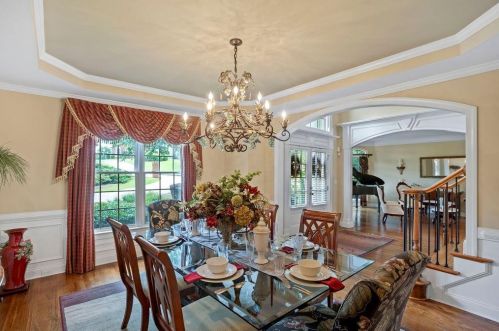 2551 Essex Ln, Atlanta GA 30331-7855 exterior