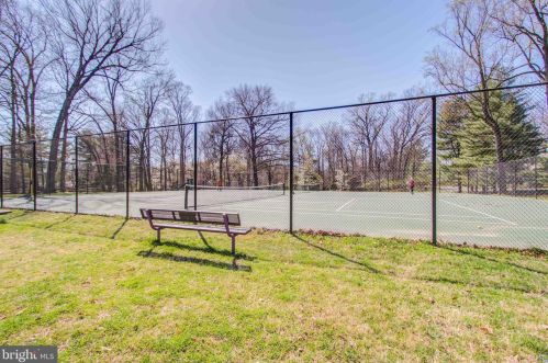 266 New Mark Esplanade, Rockville MD 20850-2735 exterior