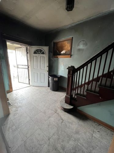 2728 76th St, Chicago IL  60649-4314 exterior