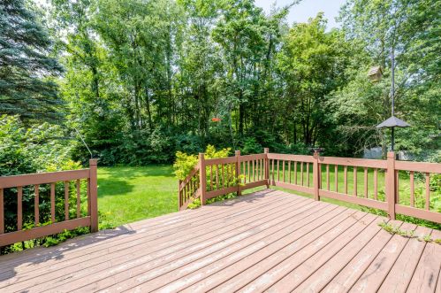 402 Lk St, Berrien Springs MI 49103-1220 exterior