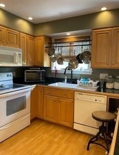 51 Conrad St, Woonsocket, RI 02895-3915