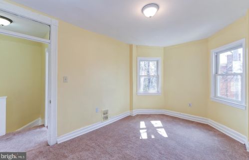 1647 Kramer St, Washington DC  20002-4558 exterior