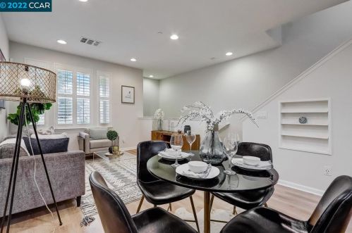 1213 Trailside Cir, Concord CA 94518-2184 exterior