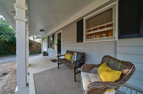 1502 Bubbling Creek Rd, Atlanta, GA 30319-2106