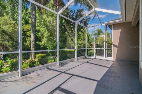 8028 Hampton Lake Dr, Tampa FL  33647-3558 exterior