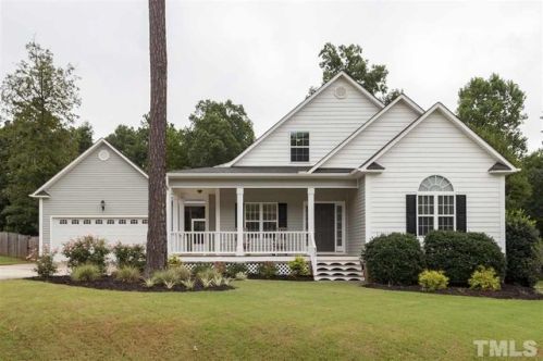 422 Contender Dr, Clayton, NC 27520-4079