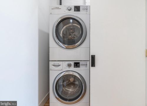 2218 Emerald St, Philadelphia PA 19134-2505 exterior