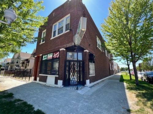 3932 Rockwell St, Chicago, IL 60618-3719