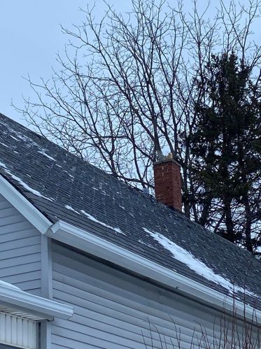 2720 11th St, Milwaukee, WI 53215-3804