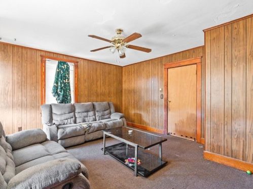 659 Manton Ave, Providence RI 02909-5648 exterior