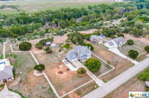 1314 Whispering Water, Spring Branch TX 78070-5613 exterior