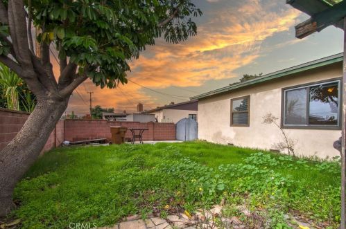 1624 Maxzim Ave, Fullerton CA 92833-4514 exterior