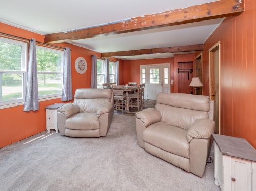 2263 Leigh Ave, Kalamazoo MI 49048-1140 exterior