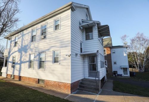 323 Oak St, New Britain CT 06051-1213 exterior