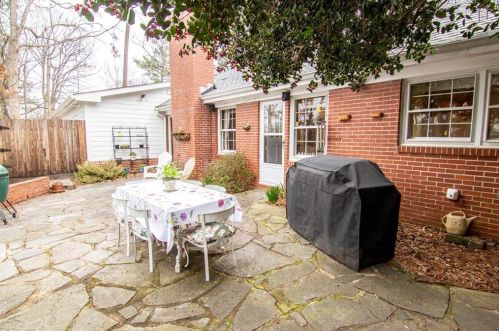 6688 Brandon Ml Rd, Atlanta GA 30328-2031 exterior