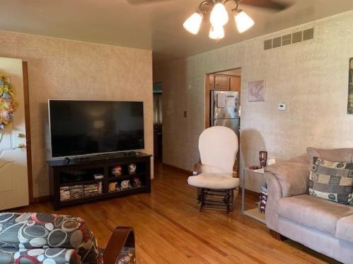 6121 Pennsylvania St, Gary IN 46410-3031 exterior