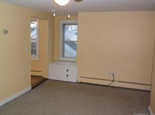 80 Furnace St, Killingly CT exterior