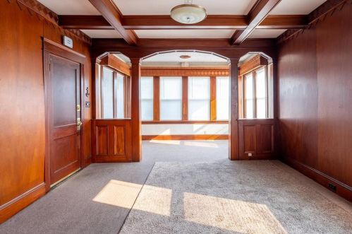 629 Front St, Woonsocket RI 02895-4351 exterior