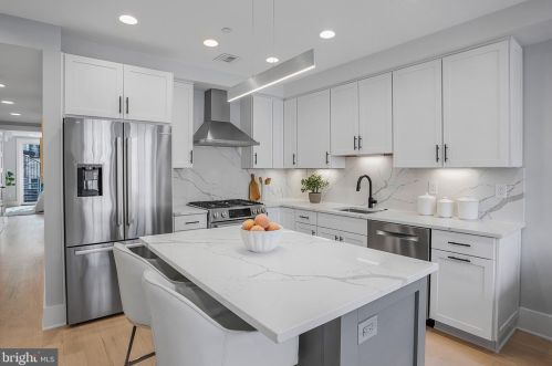 2122 O St, Washington, DC 20037-1007