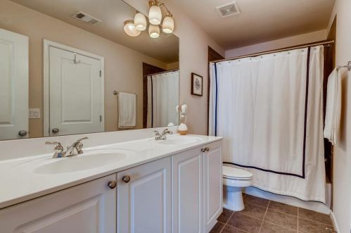 1604 Dupont Commons Dr, Atlanta GA 30318-2788 exterior