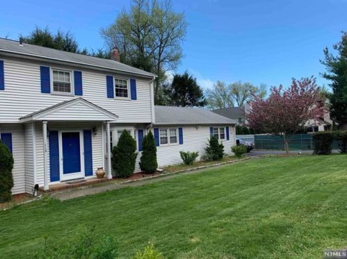 112 Knickerbocker Rd, Demarest NJ  07627-1026 exterior