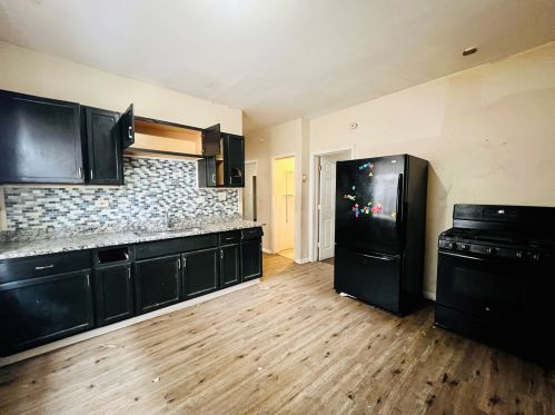 7916 Justine St, Chicago IL 60620-4333 exterior