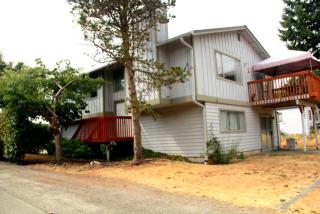 10038 39th Ave, Seattle, WA 98146-3620