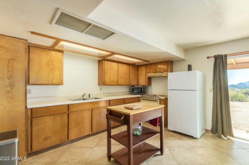 50608 33rd Ave, Phoenix AZ 85041-6330 exterior