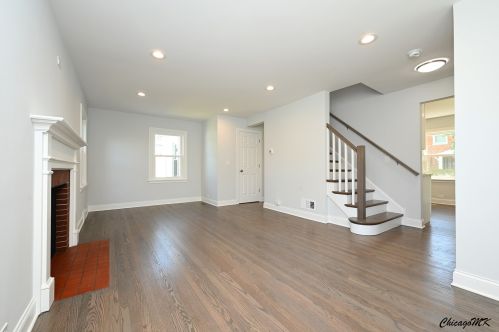 1707 76th Ct, Chicago IL  60707-4104 exterior