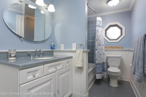 305 Brick Ave, Berkeley Township NJ 08721-3207 exterior