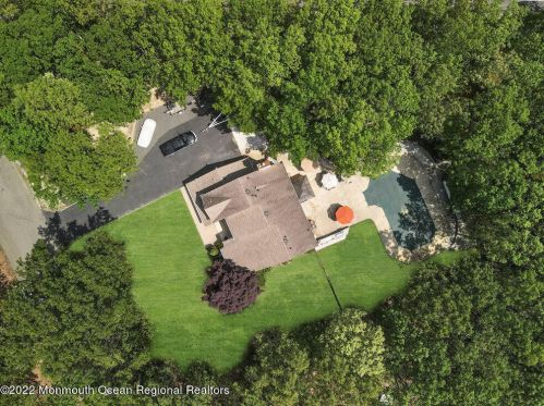 195 Gomberg Ave, Jackson Twp NJ 08527-1164 exterior