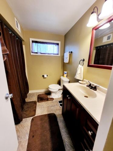 7476 Beckett Ave, Milwaukee WI 53218-5317 exterior