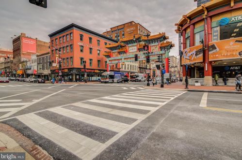 777 7th St, Washington DC 20001-3715 exterior