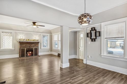 6024 36th St, Milwaukee WI  53221-4618 exterior