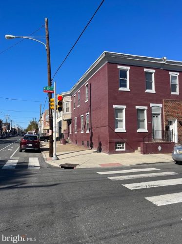 2038 5 St, Philadelphia PA 19148-2548 exterior