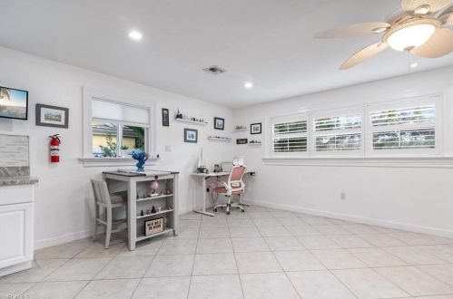 2549 Ter, Naples FL 34104-4322 exterior