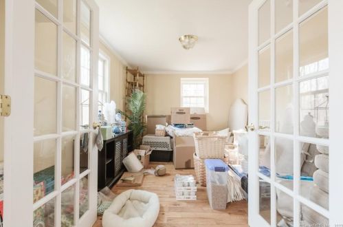 119 Deforest Rd, Wilton CT 06897-1910 exterior