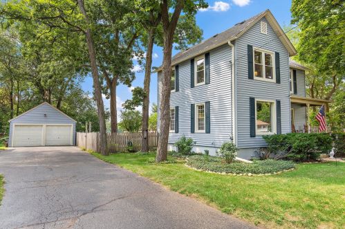 166 Oak St, Bull Valley, IL 60014-4246