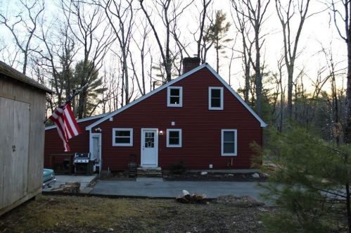 415 Central Tpke, Sutton, MA 01590-2323