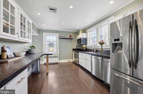 327 Highland Rd, Pottstown PA  19464-4407 exterior