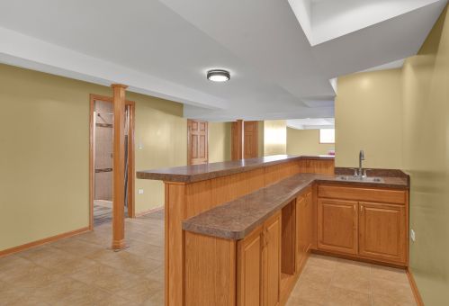 10135 Bell Ave, Chicago IL 60643-1905 exterior