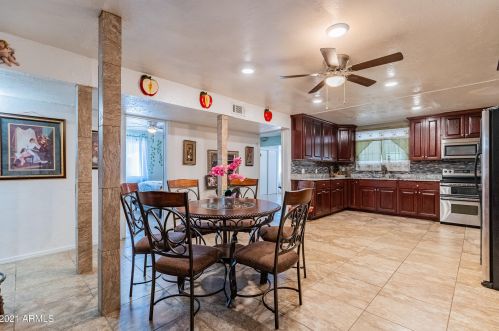 2911 50th Dr, Phoenix AZ  85031-3530 exterior