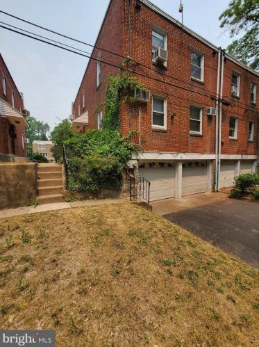 6910 Ardleigh St, Philadelphia PA  19119-1314 exterior