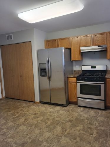 203 Macintosh Ave, Bull Valley IL 60098-7623 exterior