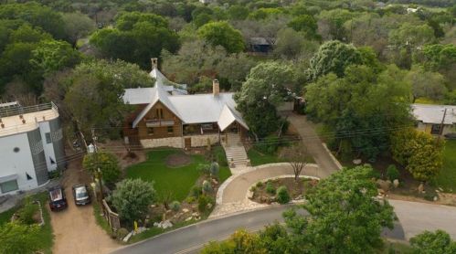 5808 Beacon Dr, Austin TX 78734-1416 exterior