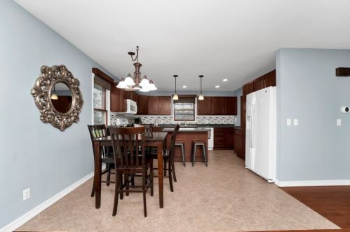 2137 Root St, Joliet IL 60403-1741 exterior