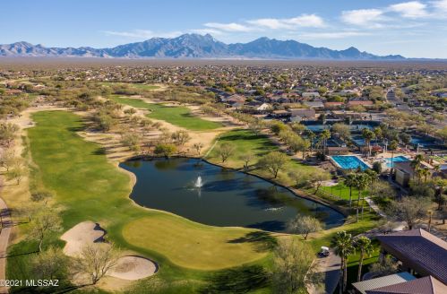 1534 Bank Swallow Rd, Green Valley AZ 85614-6025 exterior