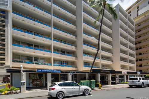 255 Beach Walk, Honolulu HI 96815-1935 exterior