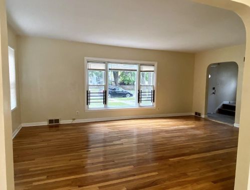 5764 40th St, Milwaukee WI  53221-3910 exterior