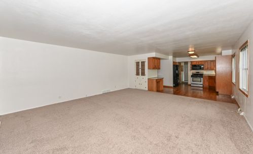 5551 Jerelyn Pl, Milwaukee WI 53219-2275 exterior